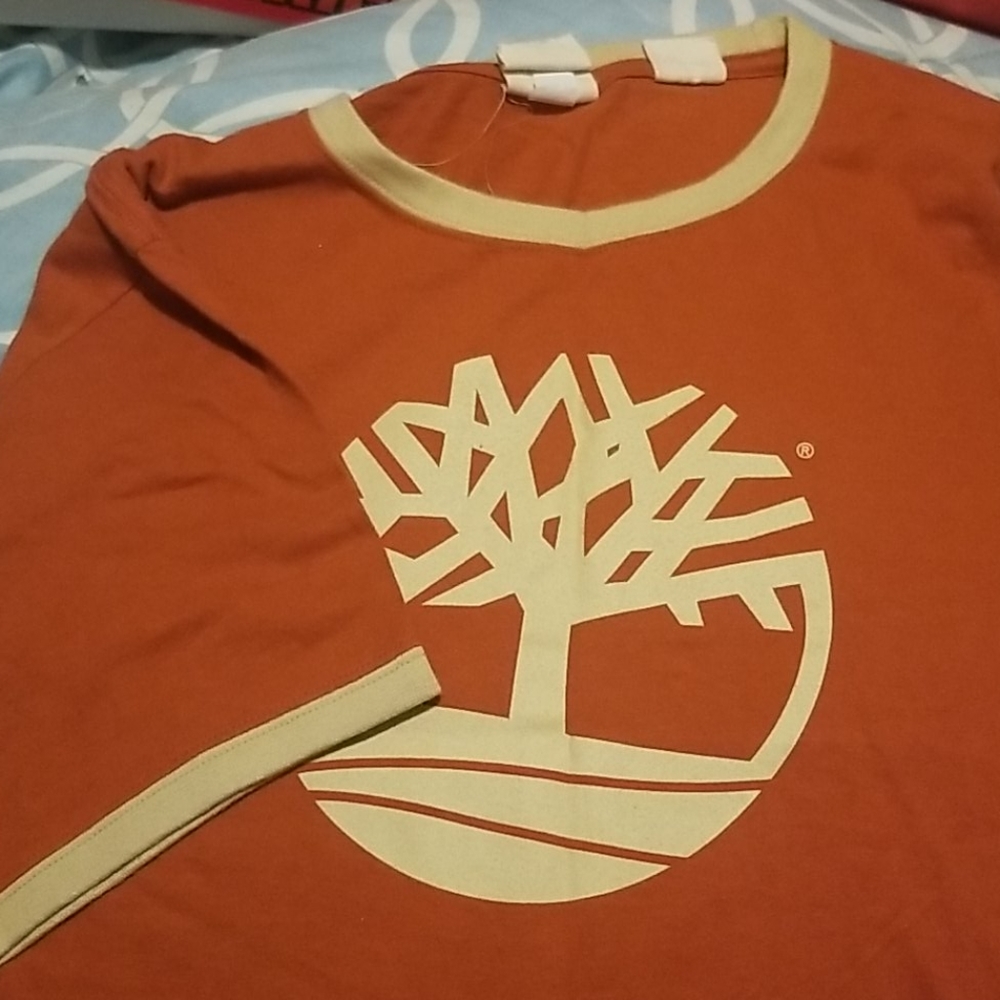 Tee shirt